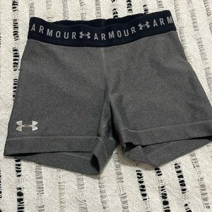 Grey under armor spandex